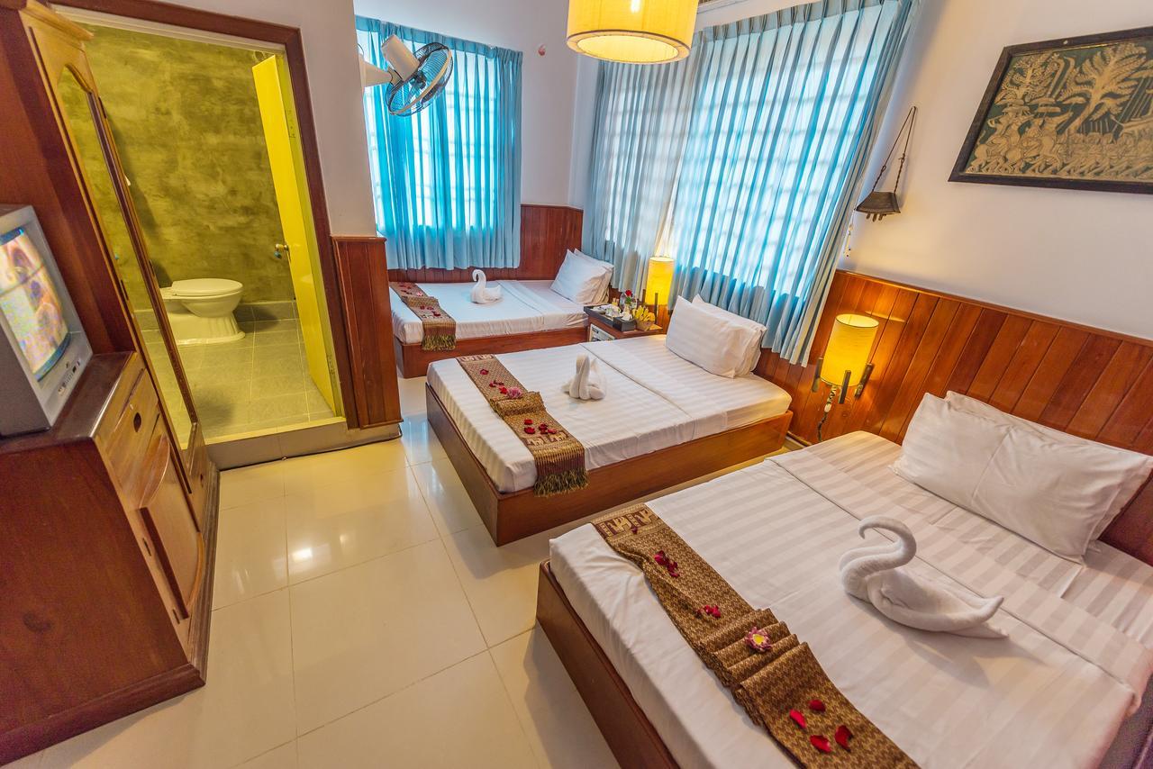 Travellerhome Angkor Guesthouse Siem Reap Exterior photo