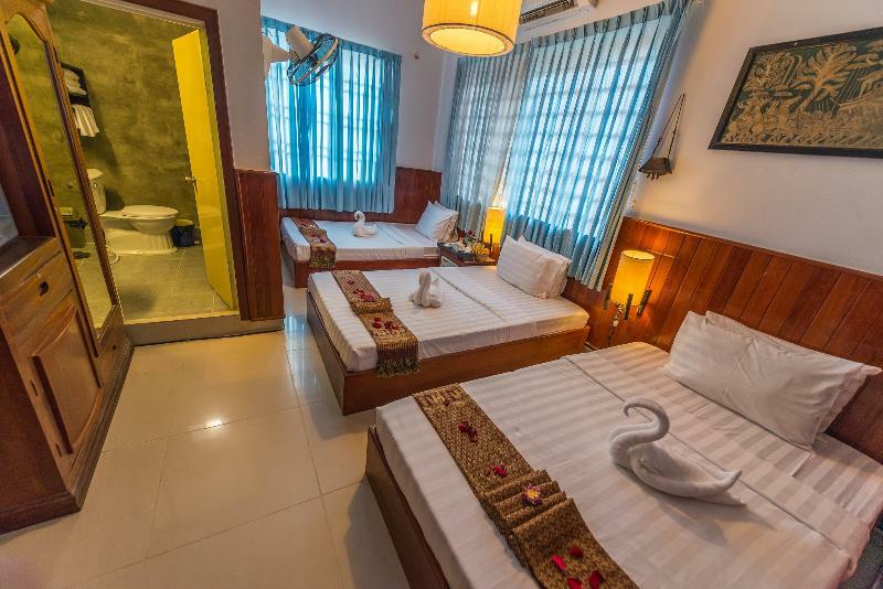 Travellerhome Angkor Guesthouse Siem Reap Exterior photo